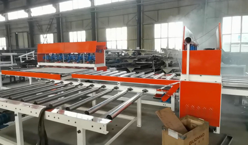 Estes bens são máquinas de corte de placas de gesso para serem enviadas para a Rússia.