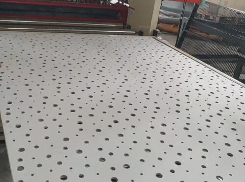 Últimos blogs da empresa sobre Automatic Gypsum Board Punching Machine for Small Business | Servo Gypsum Ceiling Tile Perforating Machinery