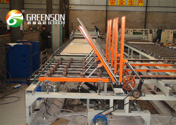 Bom preço. Máquina de estratificação do vinil totalmente automático da placa de gipsita on-line