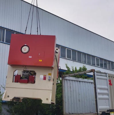 Bom preço. Máquina de perfuração de telha de gesso para pequenas empresas que absorvem equipamentos de produção de painel on-line