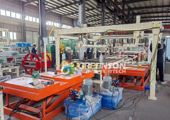 Bom preço. Fully Automatic Lamination Machine for PVC Gypsum Ceiling Tiles with 380V Voltage 1300mm Max Laminating Width and 5-30mm Thickness on-line