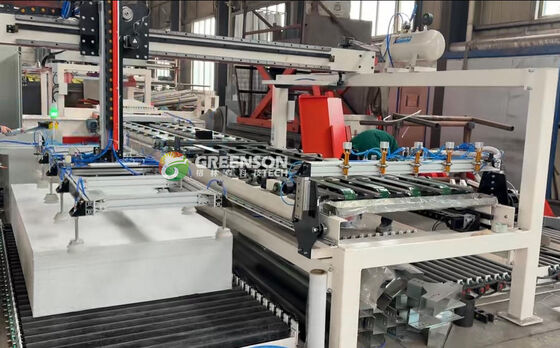 Bom preço. Máquina de serra de placas de gesso industriais 3 peças/minuto Velocidade de corte para 1200 mm*2400 mm Placas operação livre de poeira on-line