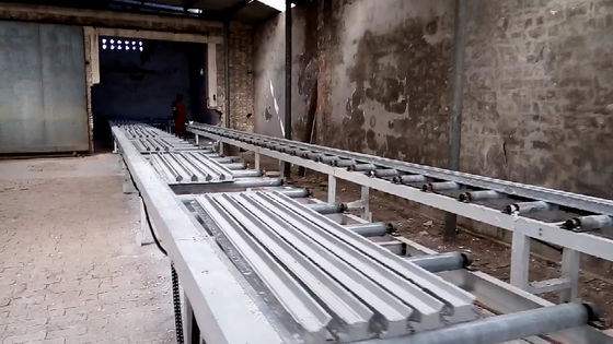 Bom preço. Máquina da cornija da gipsita do elevado desempenho e cornijas decorativas on-line