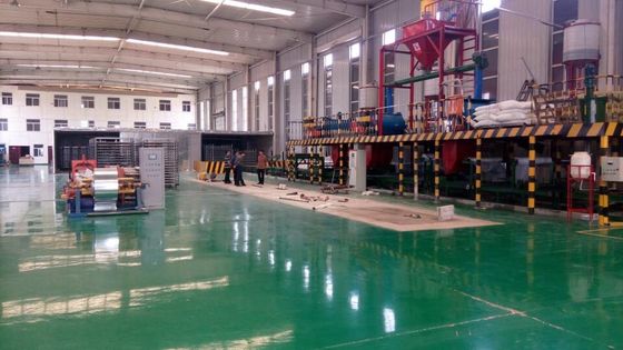 Linha de produção de pouco peso à prova de fogo automática do painel de parede para a placa/painel do Mgo