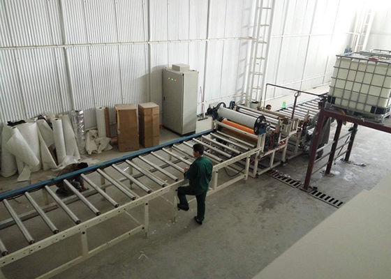 Máquina automática de laminação de azulejos de vinil de gesso para tectos 2 milhões de m2 de capacidade