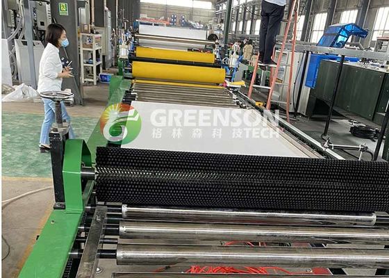 Linha de produção de telhados de gesso de PVC de espessura de 7 mm com suporte de solução de problemas de engenheiros