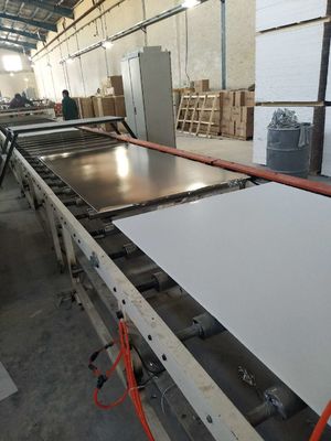 Máquina lateral dobro totalmente automático da extrusão do teto do PVC da placa de gesso