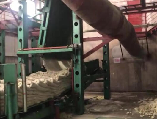 Linha de produção de lã de rocha de poupança de energia com 1200-2400 mm Largura da placa 80-200kg/m3 Densidade e alimentação de 380V/50Hz