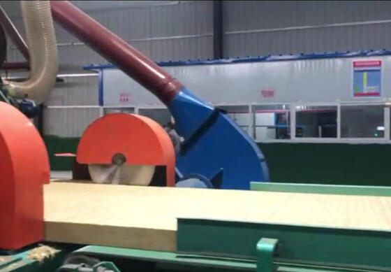 Bom preço. Linha de produção de lã de rocha repelente à água com controle PLC e tamanho de feltro ajustável on-line