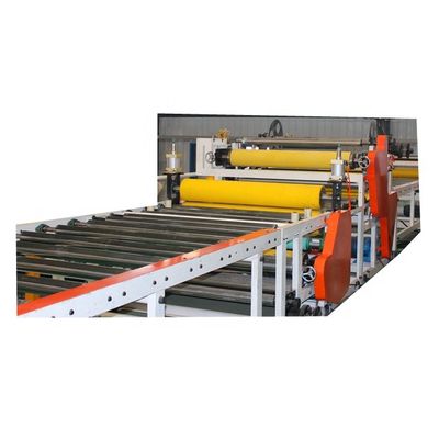 A telha automática do teto da gipsita do PVC faz a máquina na construção para decorativo