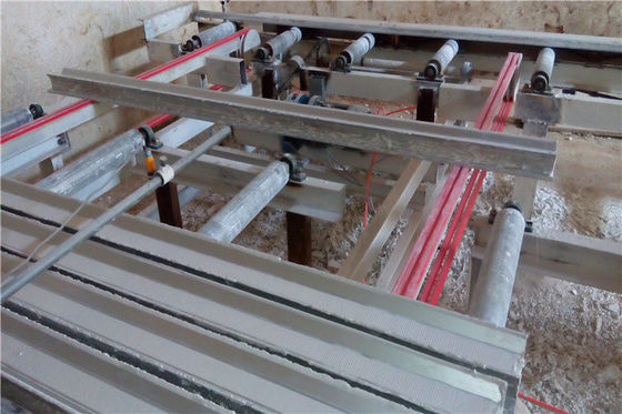 Cornija a rendimento elevado da gipsita que faz a máquina para a produção da placa de gipsita